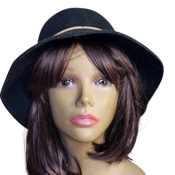 Vintage Saks Fifth Avenue Black 100% Wool Bucket Hat with brown leather accent - Picture 1 of 10